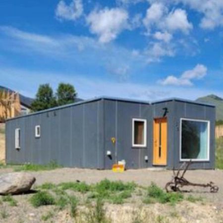 Karkens Container Home Salmon Экстерьер фото