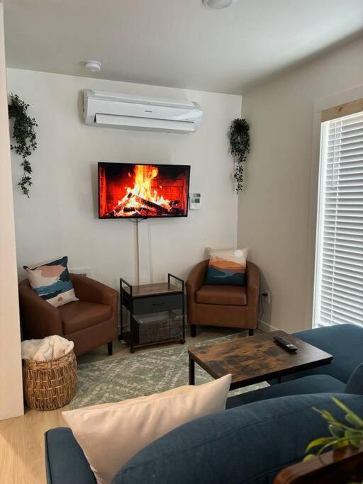Karkens Container Home Salmon Экстерьер фото